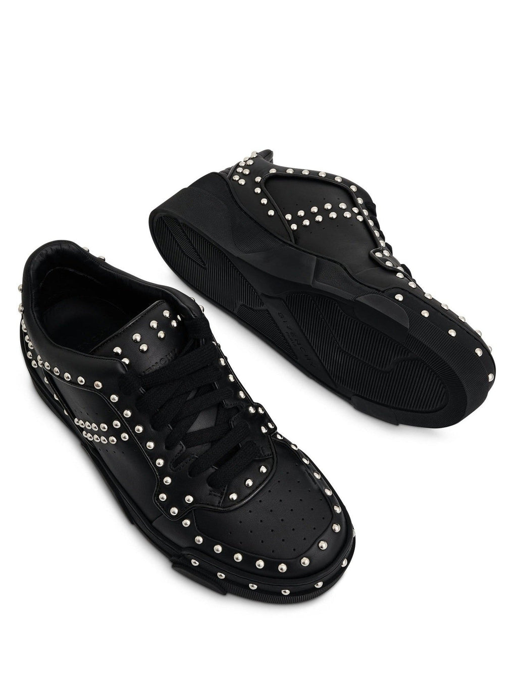 GIVENCHY Low Tyson Sneaker in Black