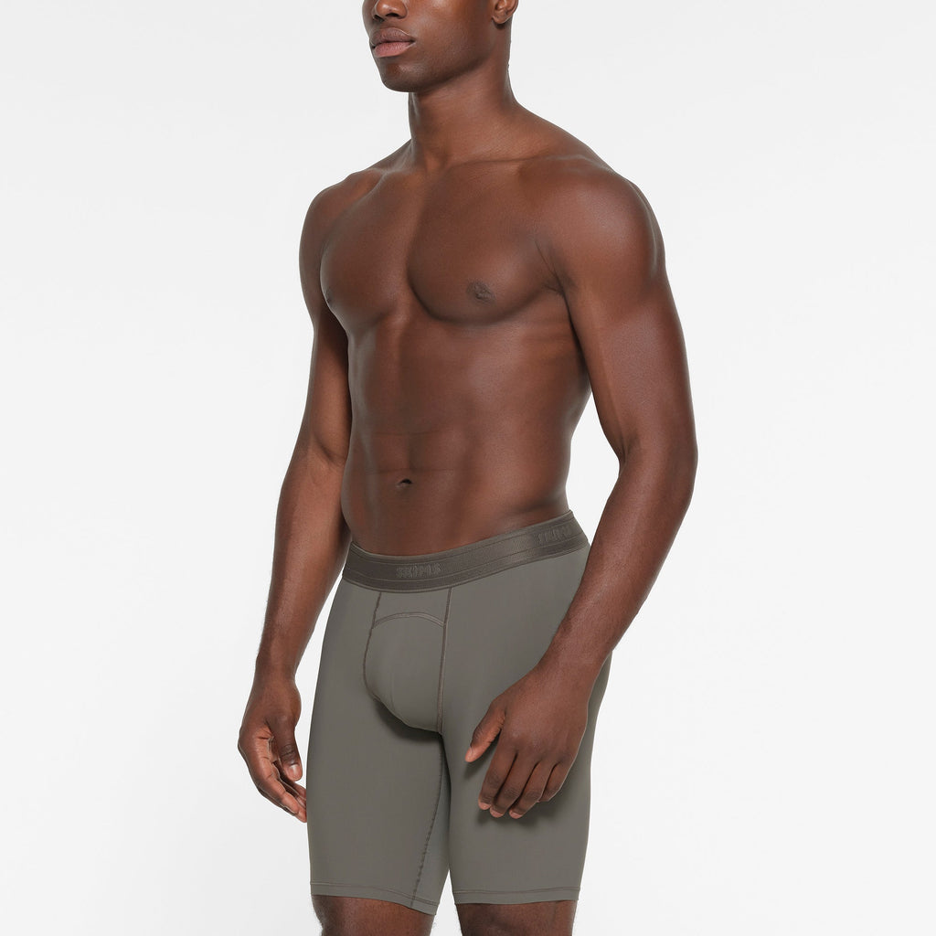 SKIMS FLEX MENS 9" BOXER BRIEF | GUNMETAL