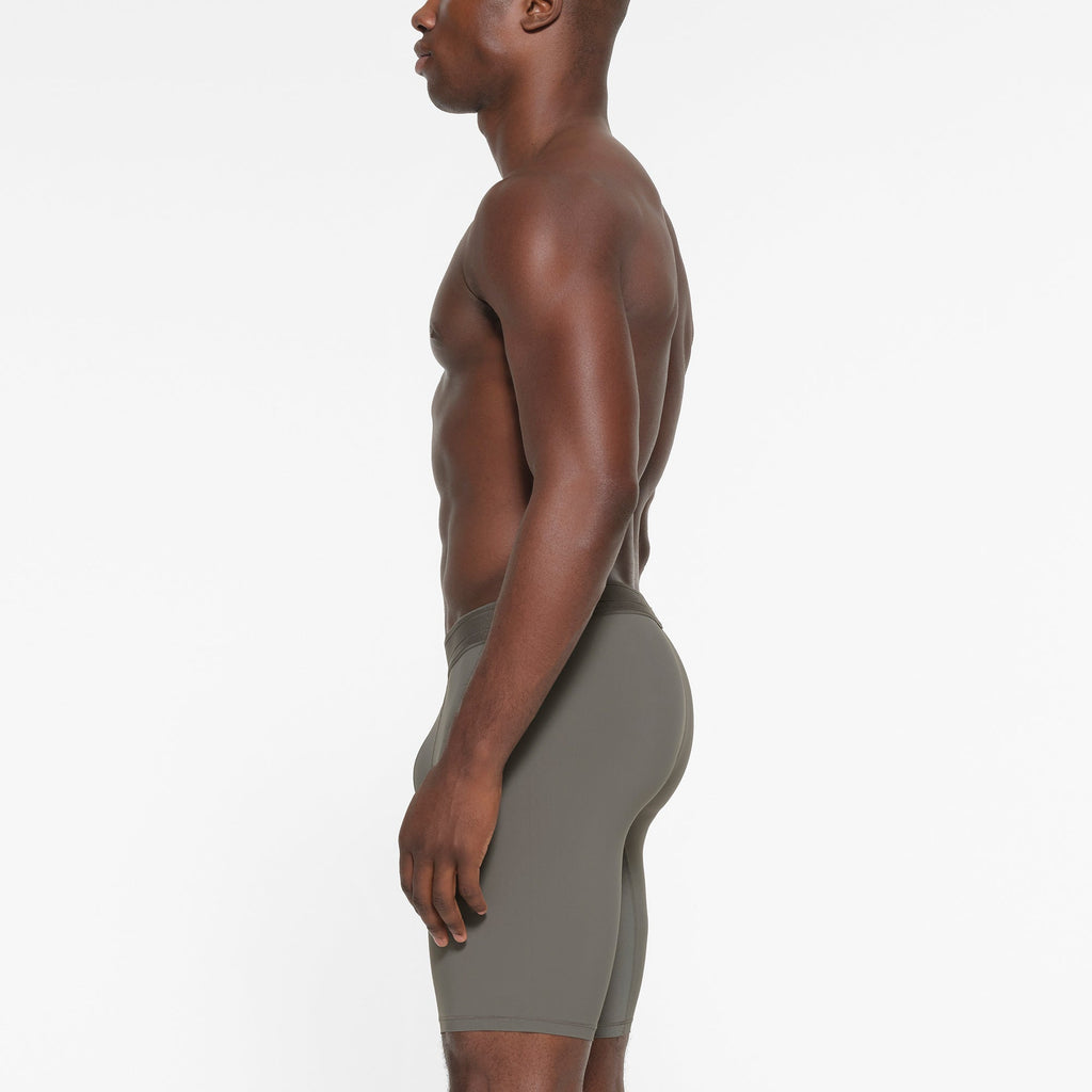 SKIMS FLEX MENS 9" BOXER BRIEF | GUNMETAL