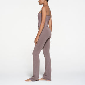OUTDOOR HIGH-WAISTED FLARE LEGGING | ZINC
