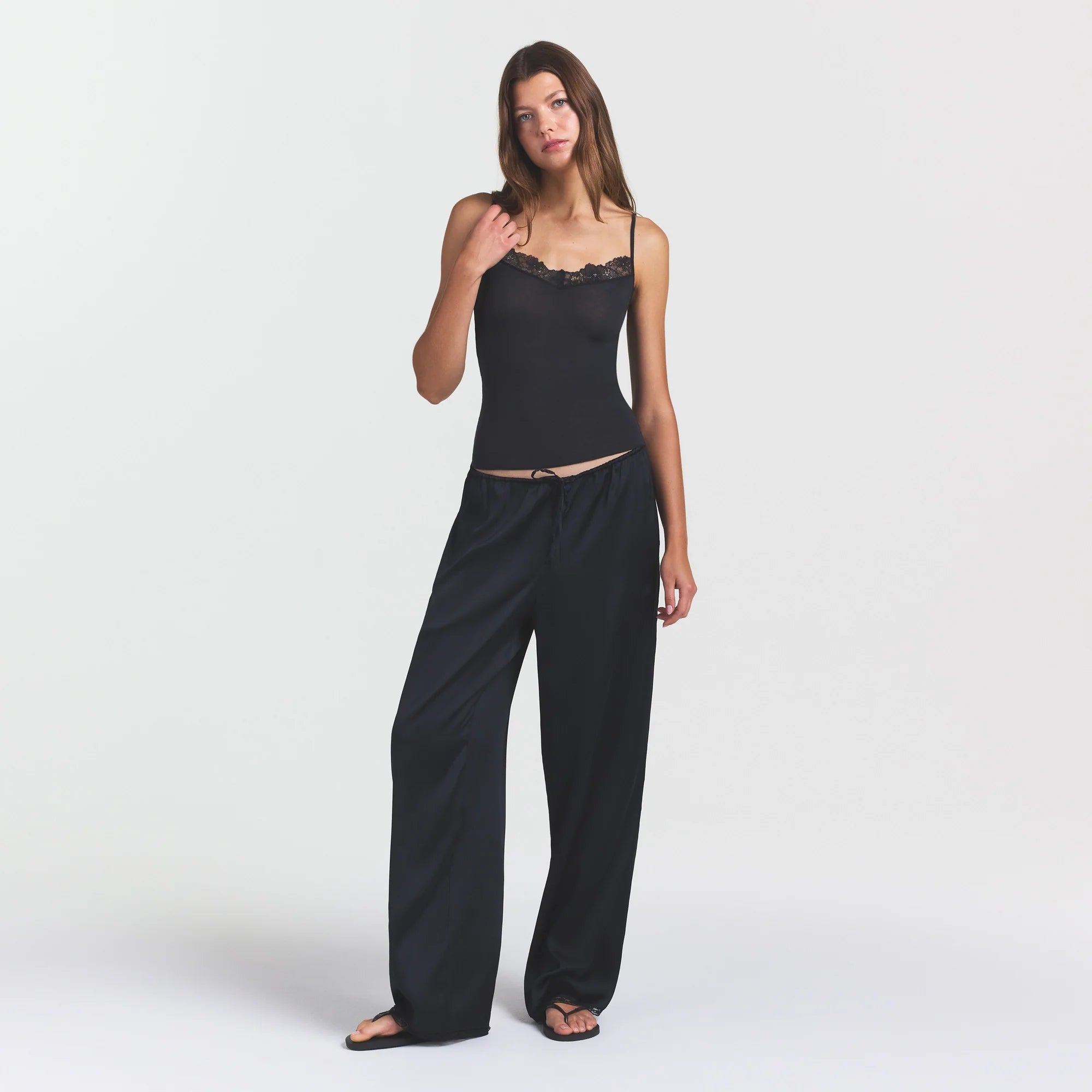 Woven Shine Lace Pant