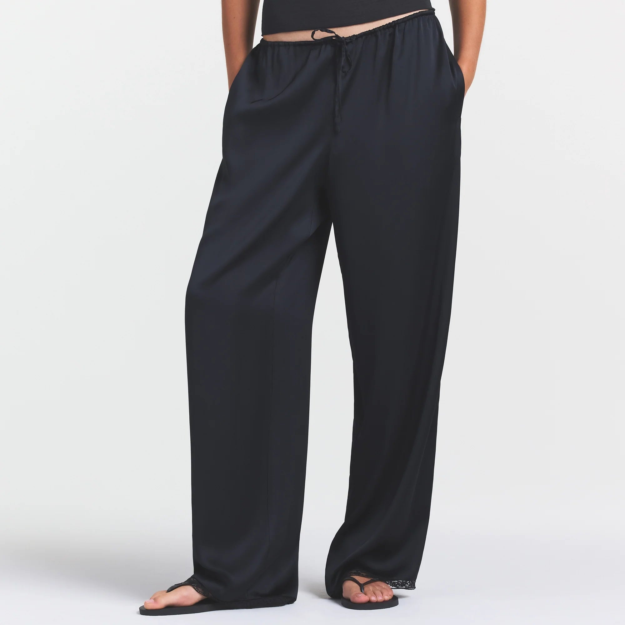 Woven Shine Lace Pant