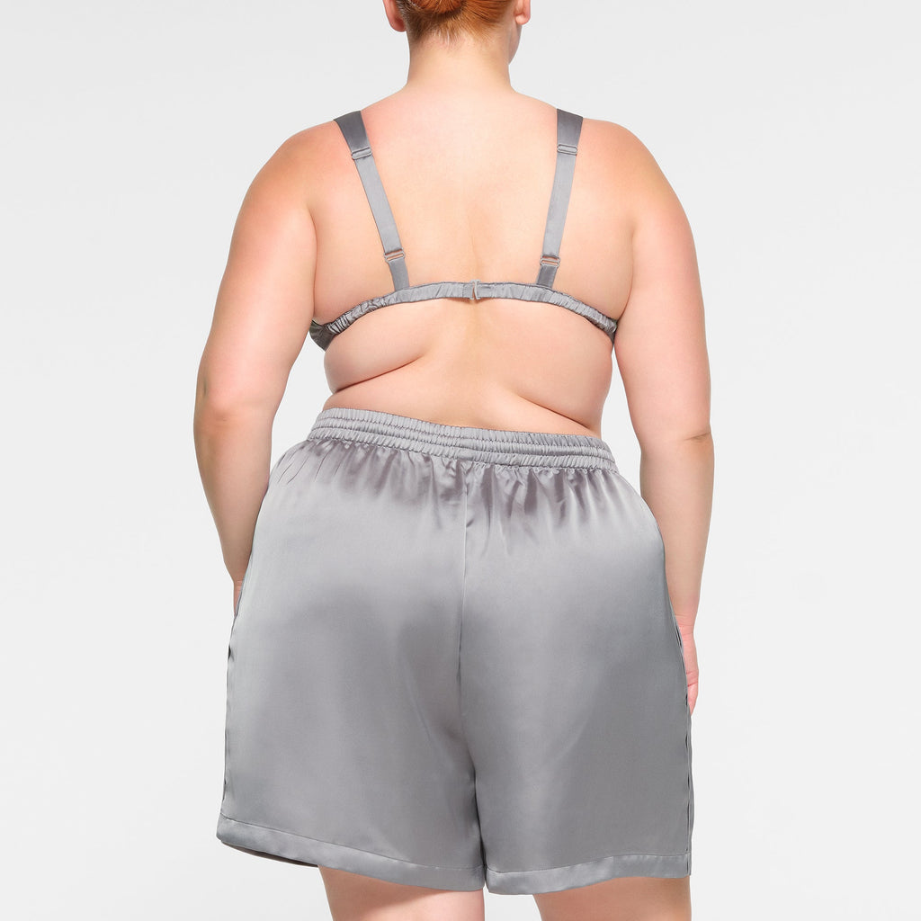 SKIMS SPORTY SATIN LOOSE SHORT | MIRROR