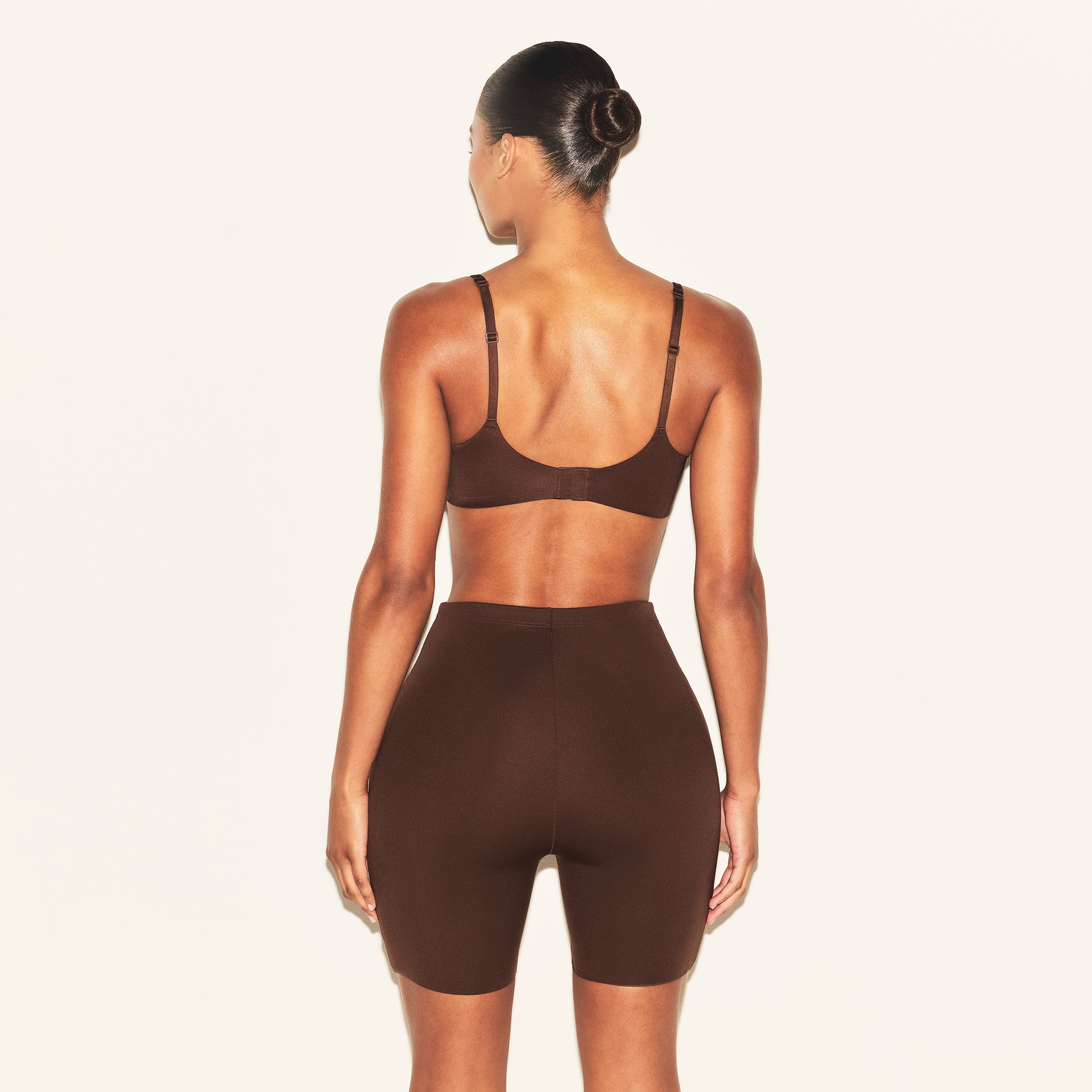 SKIMS BODY HIP ENHANCING PADDED SHORT | COCOA
