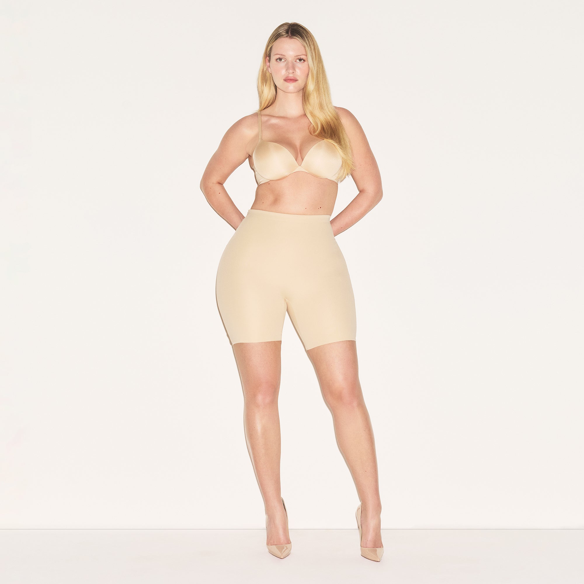 SKIMS BODY HIP ENHANCING PADDED SHORT | SAND