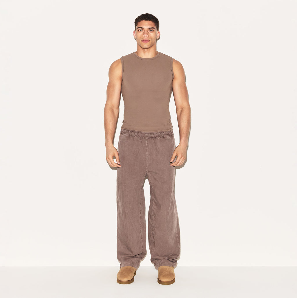 WOVEN MENS KARATE PANT | UMBER