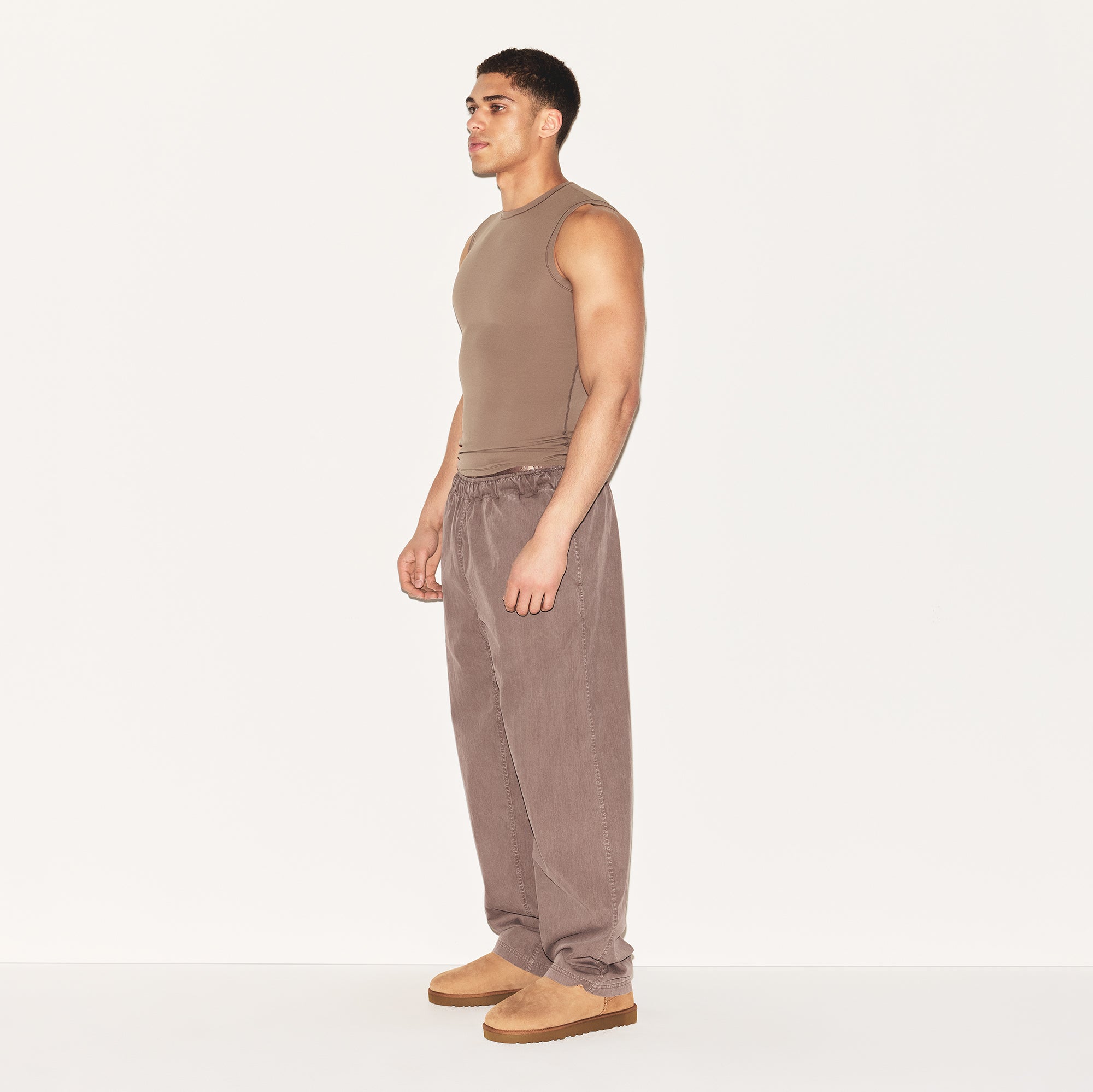 WOVEN MENS KARATE PANT | UMBER