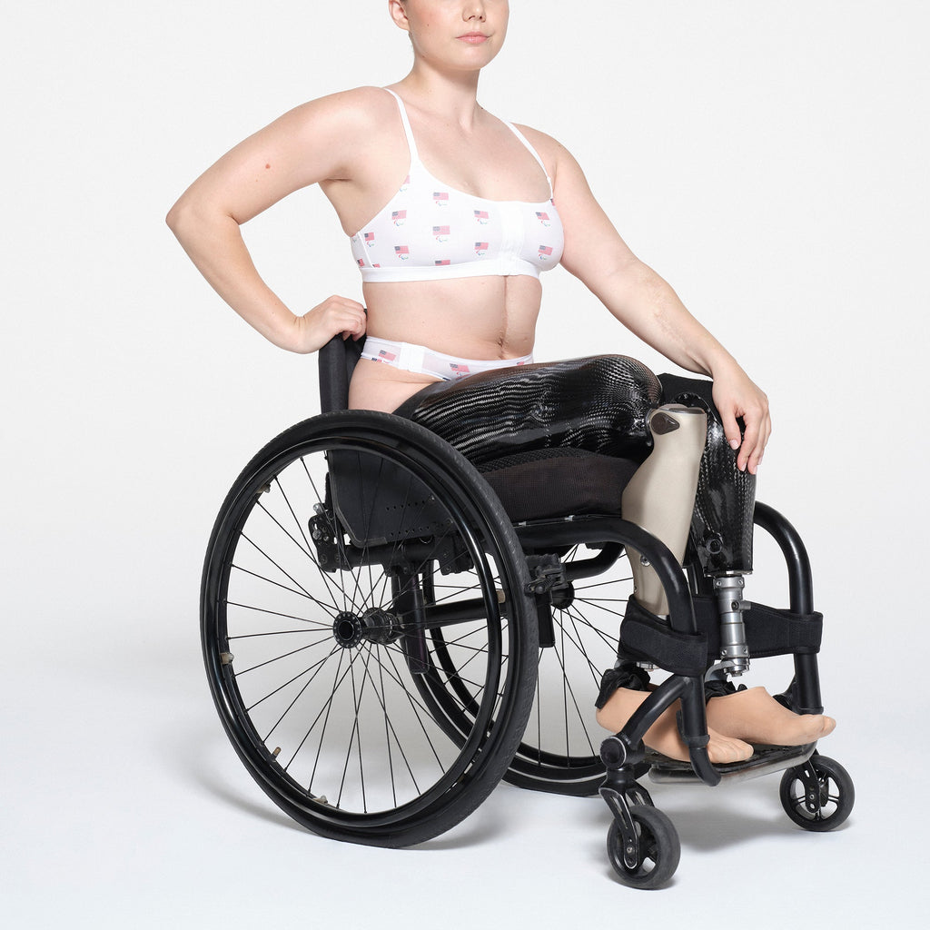 SKIMS FOR TEAM USA FITS EVERYBODY ADAPTIVE PARALYMPIC SCOOP BRALETTE | WHITE