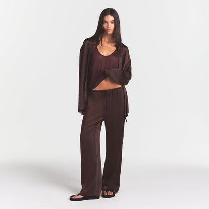 Lightweight Satin Straight Leg Pant