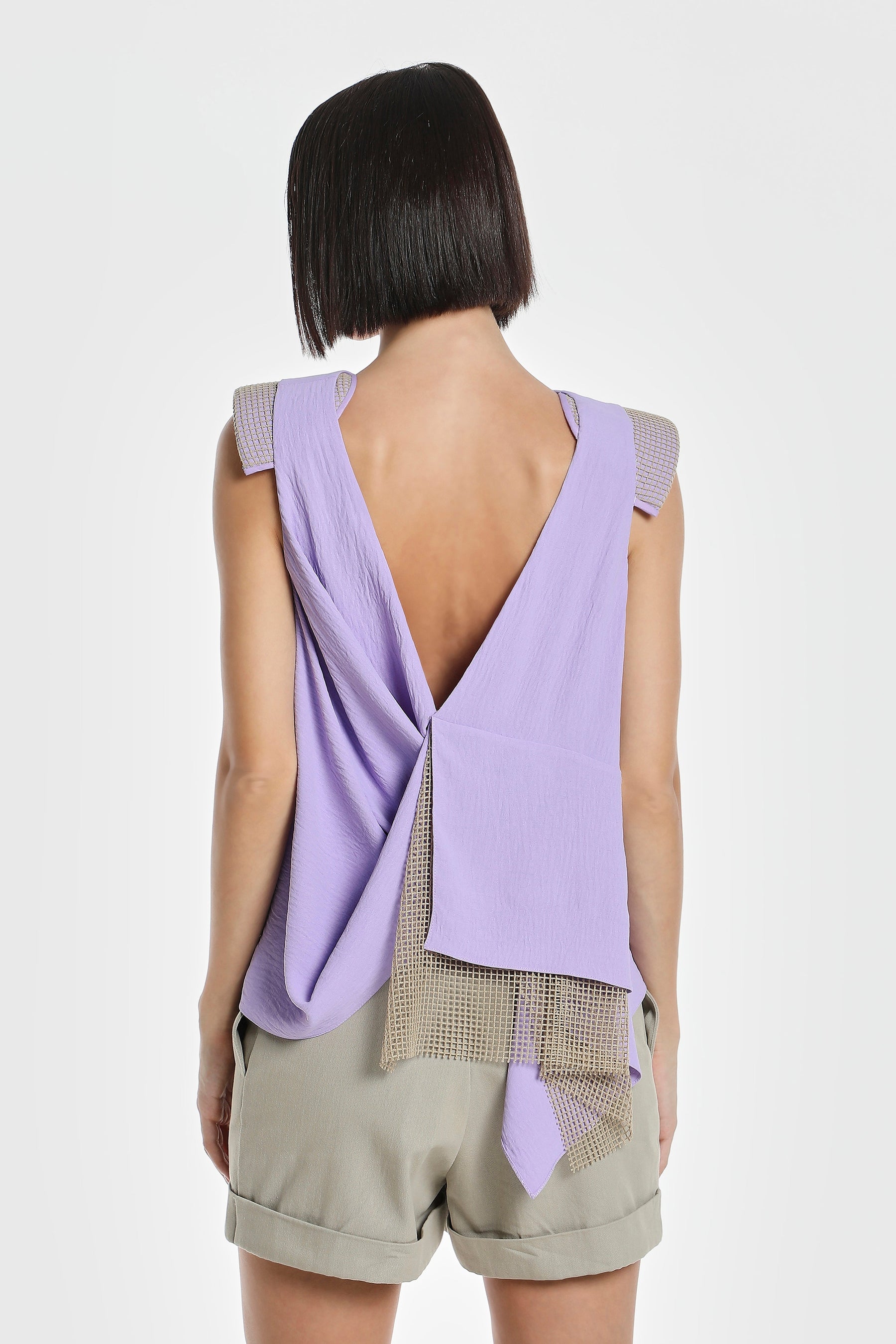 V BACK TOP W/ SHOULDER PADS