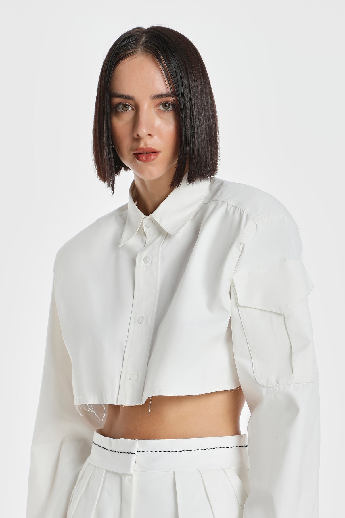 BOXY CROP SHIRT