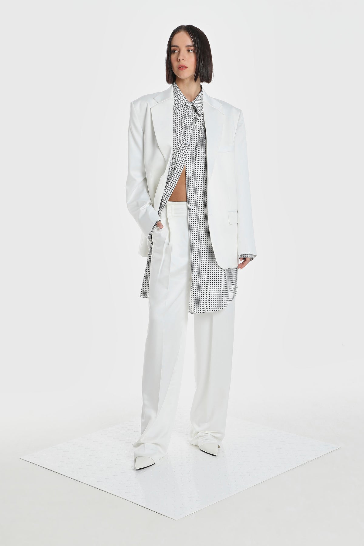 WHAT ARE YOU NOT SILK BLAZER