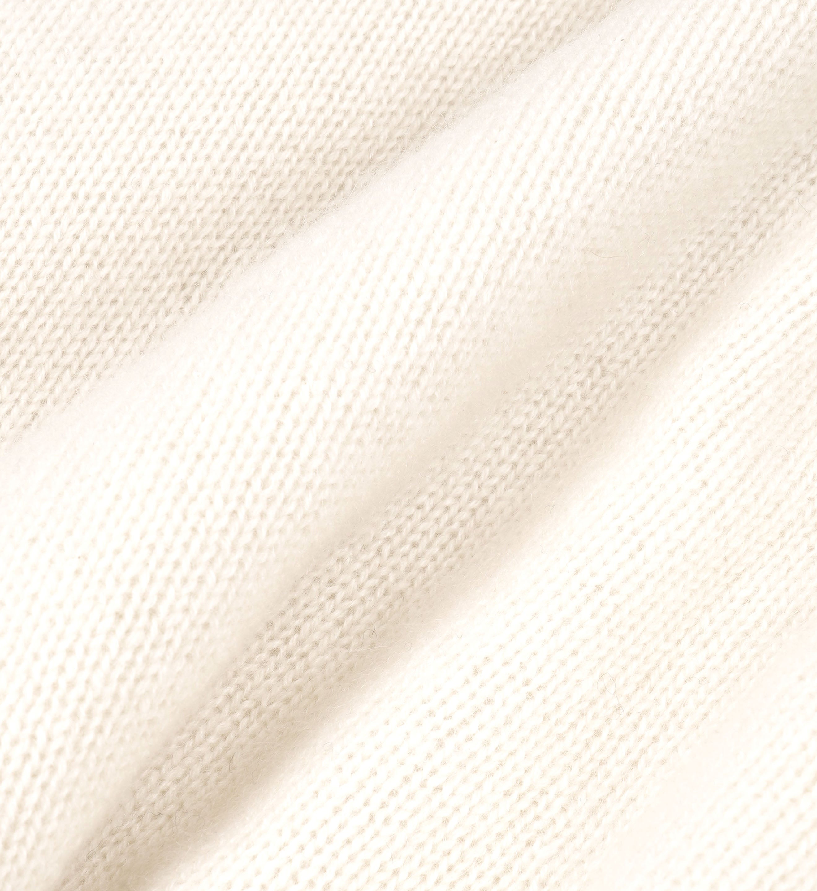 The Carlyle Crest Cashmere Hoodie - Cream/Forest