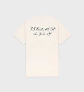 The Carlyle Souvenir T-Shirt - Cream/Forest