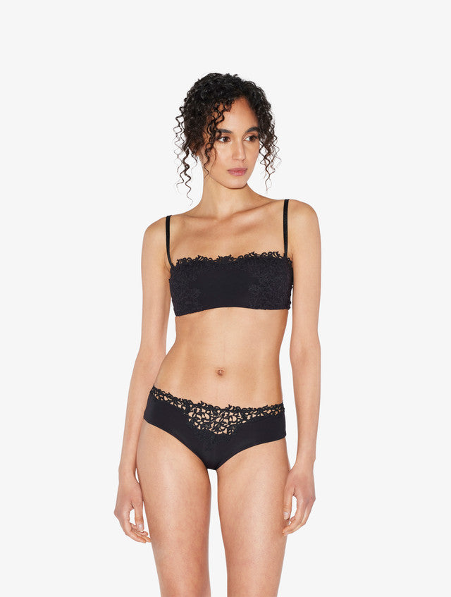 Black hipster briefs with macramé