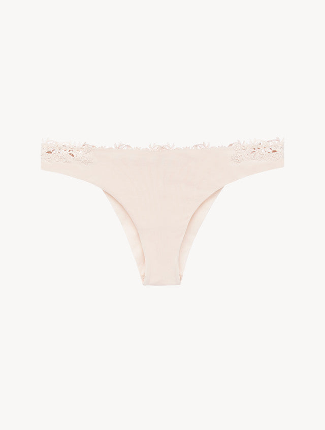 Brazilian brief in rose beige Lycra with macrame