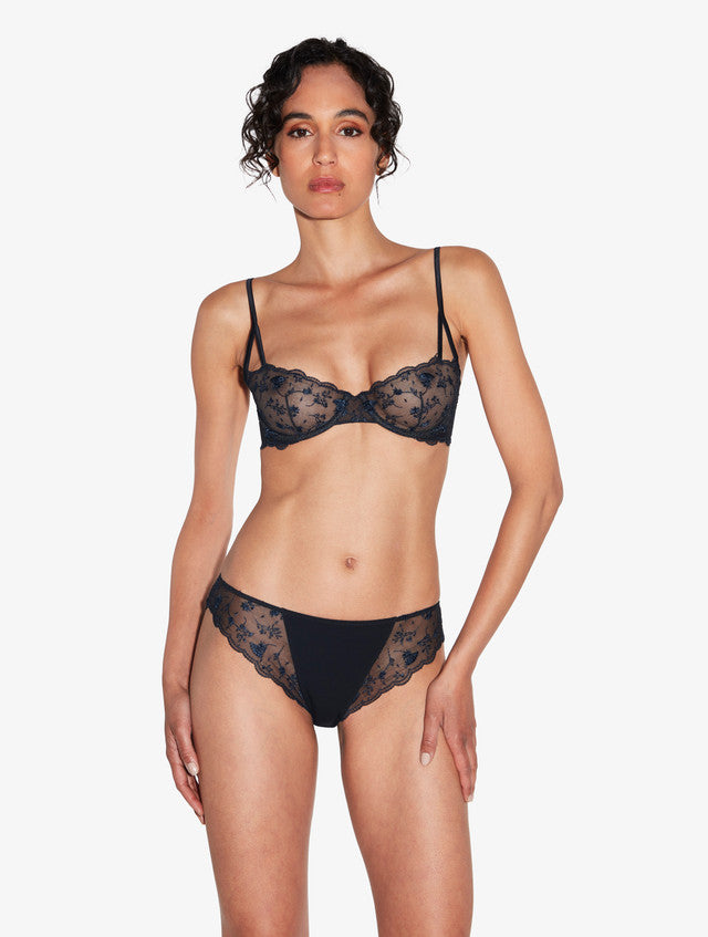 Briefs in Onyx with embroidered tulle