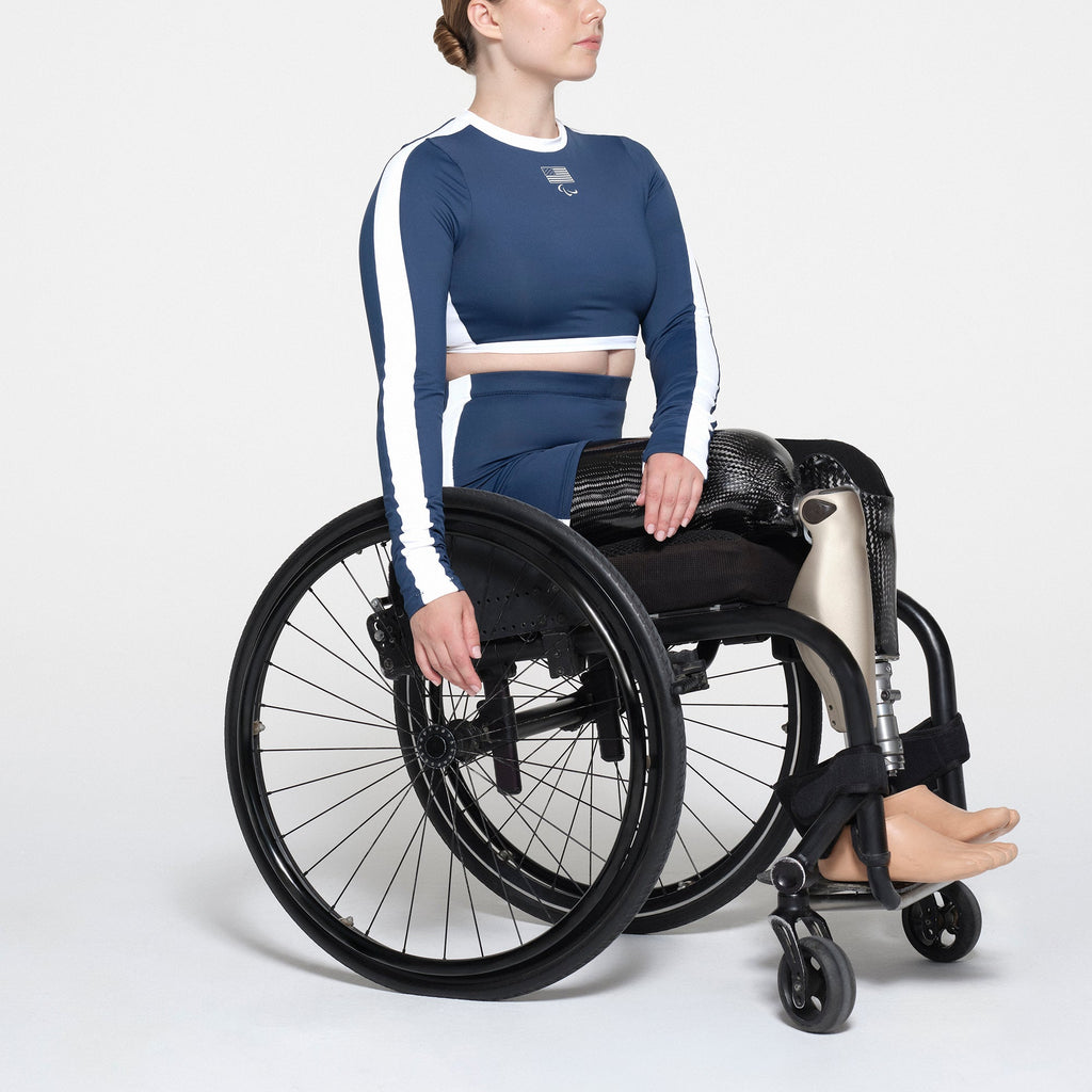 SKIMS FOR TEAM USA SIGNATURE SWIM PARALYMPIC LONG SLEEVE CROPPED T-SHIRT | NAVY