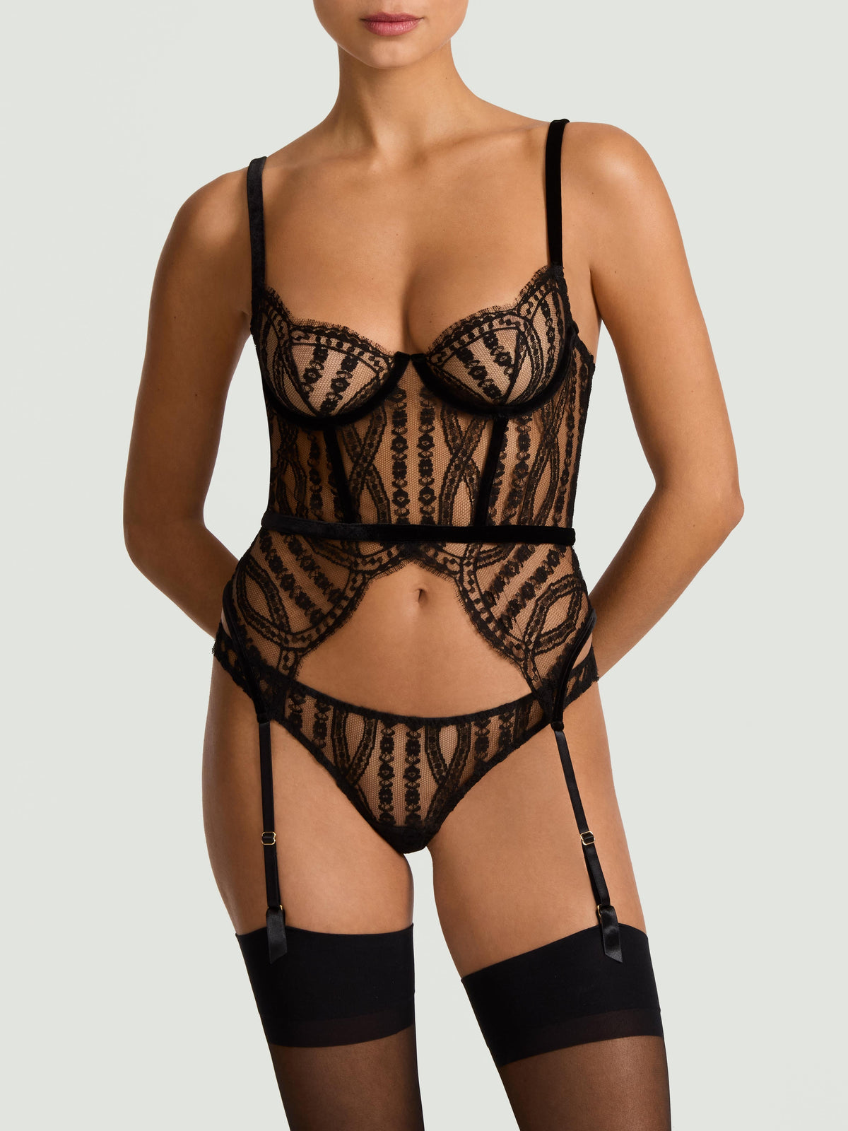 Coco de Mer Kiana Basque