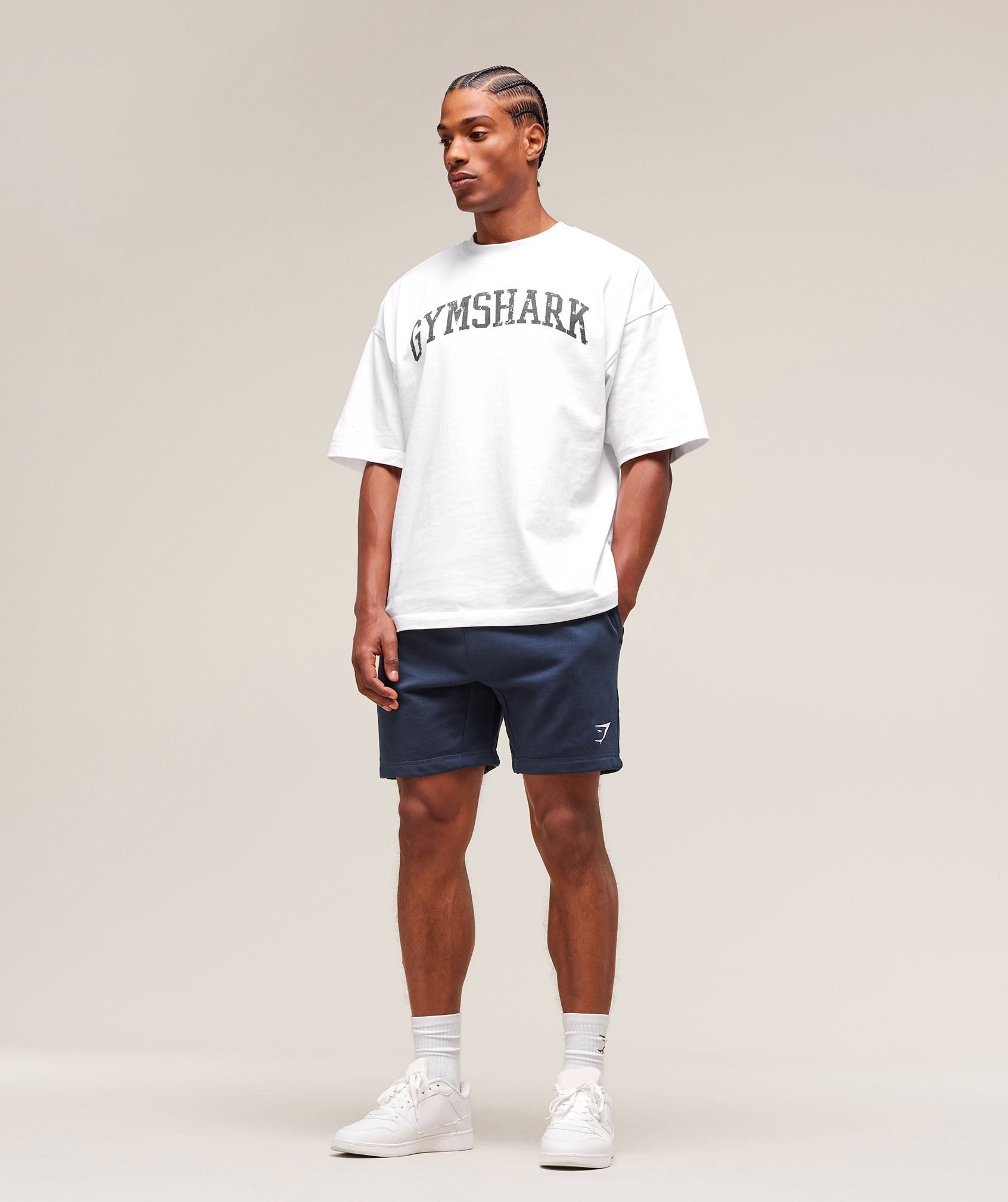 Gymshark Crest 7" Shorts - Navy