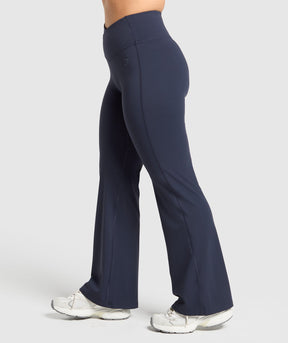 Gymshark Crossover Flared Leggings - Heavy Blue