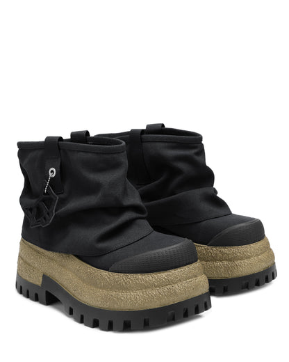 Dream Black Canvas