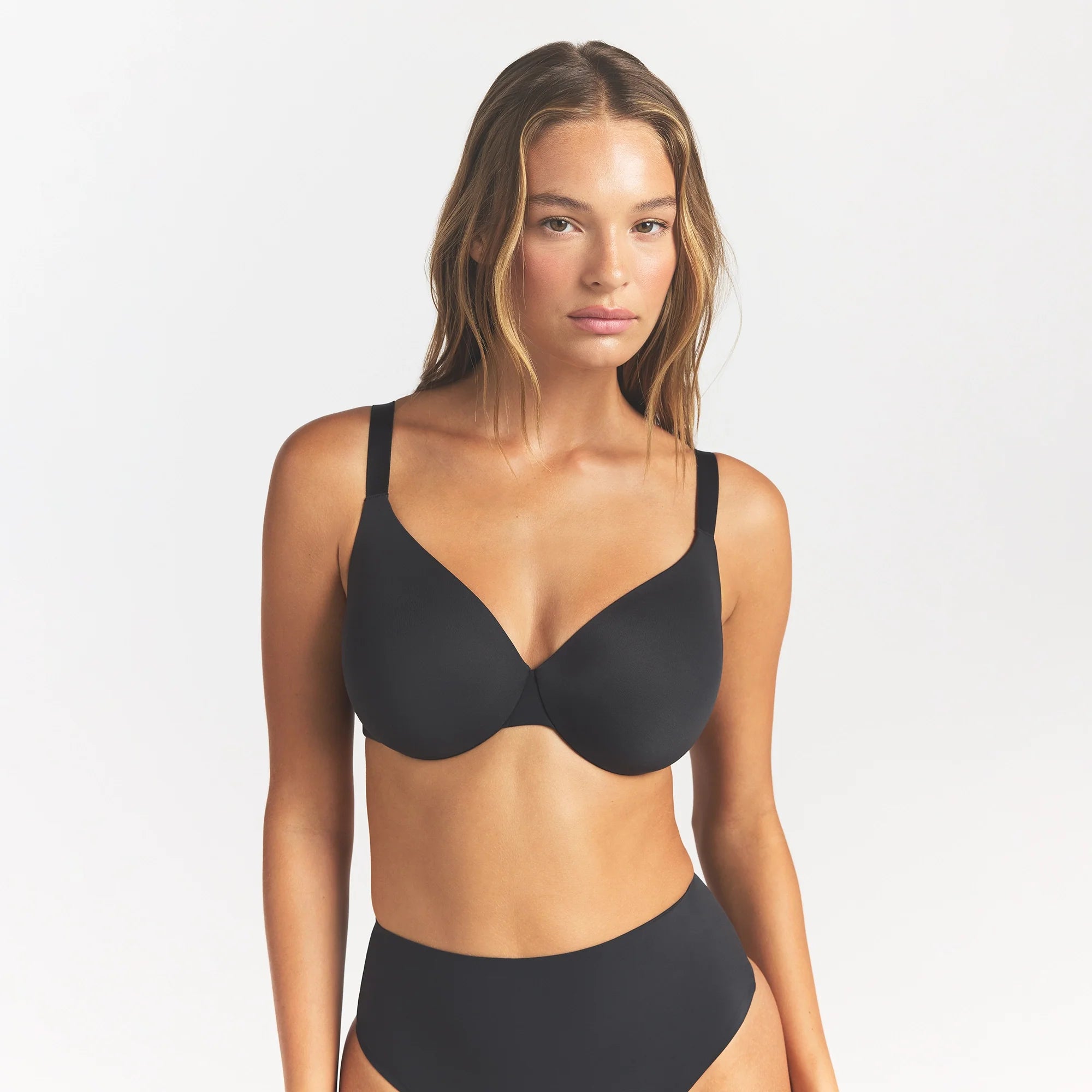 Smoothing Intimates Full Coverage Bra — Part 1