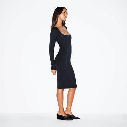 Smooth Layers Square Neck Midi Dress