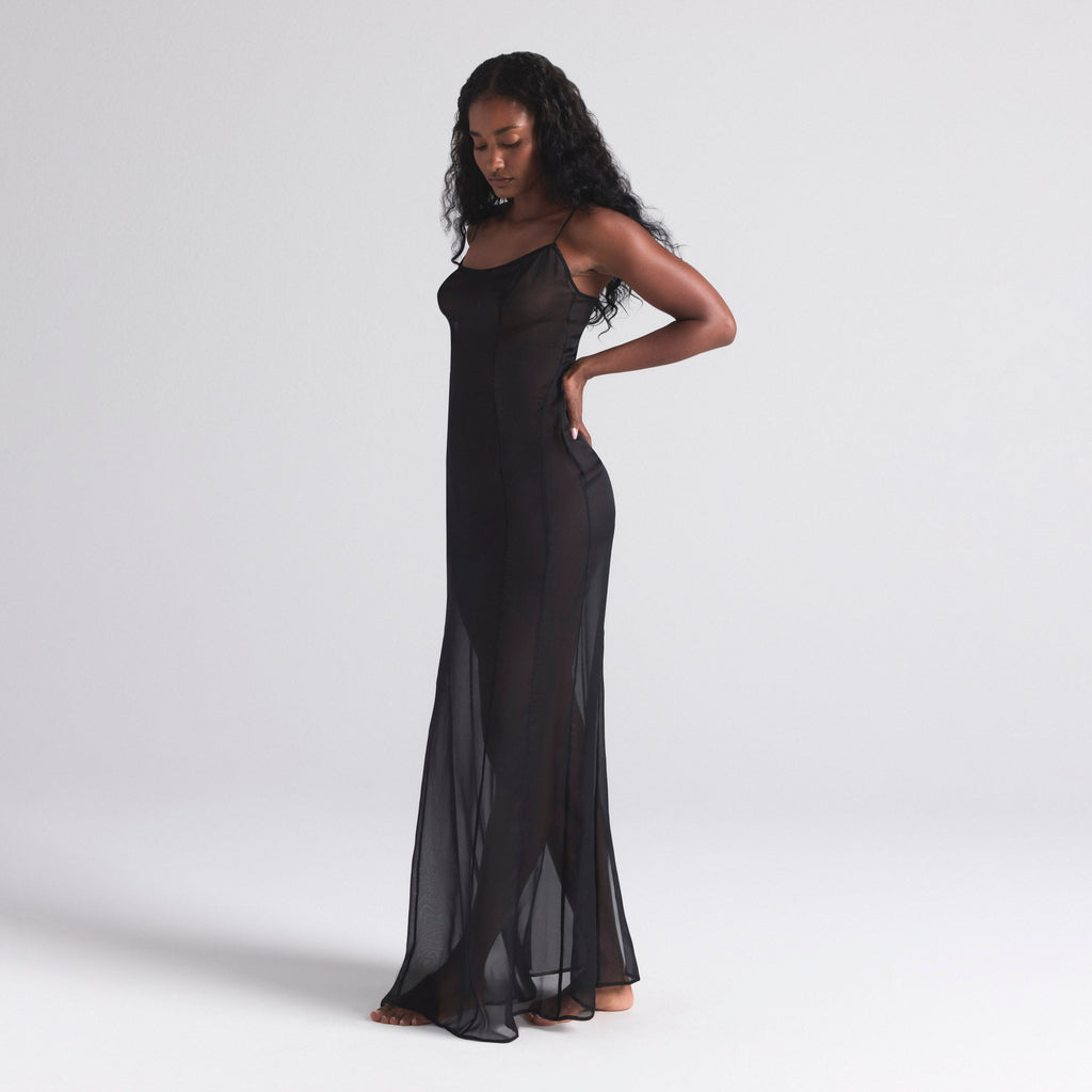 SKIMS ROMANCE LONG SLIP DRESS | ONYX