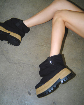 Dream Black Canvas