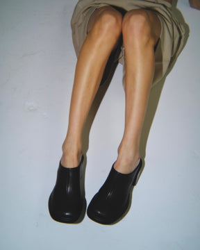 Nova Black Leather