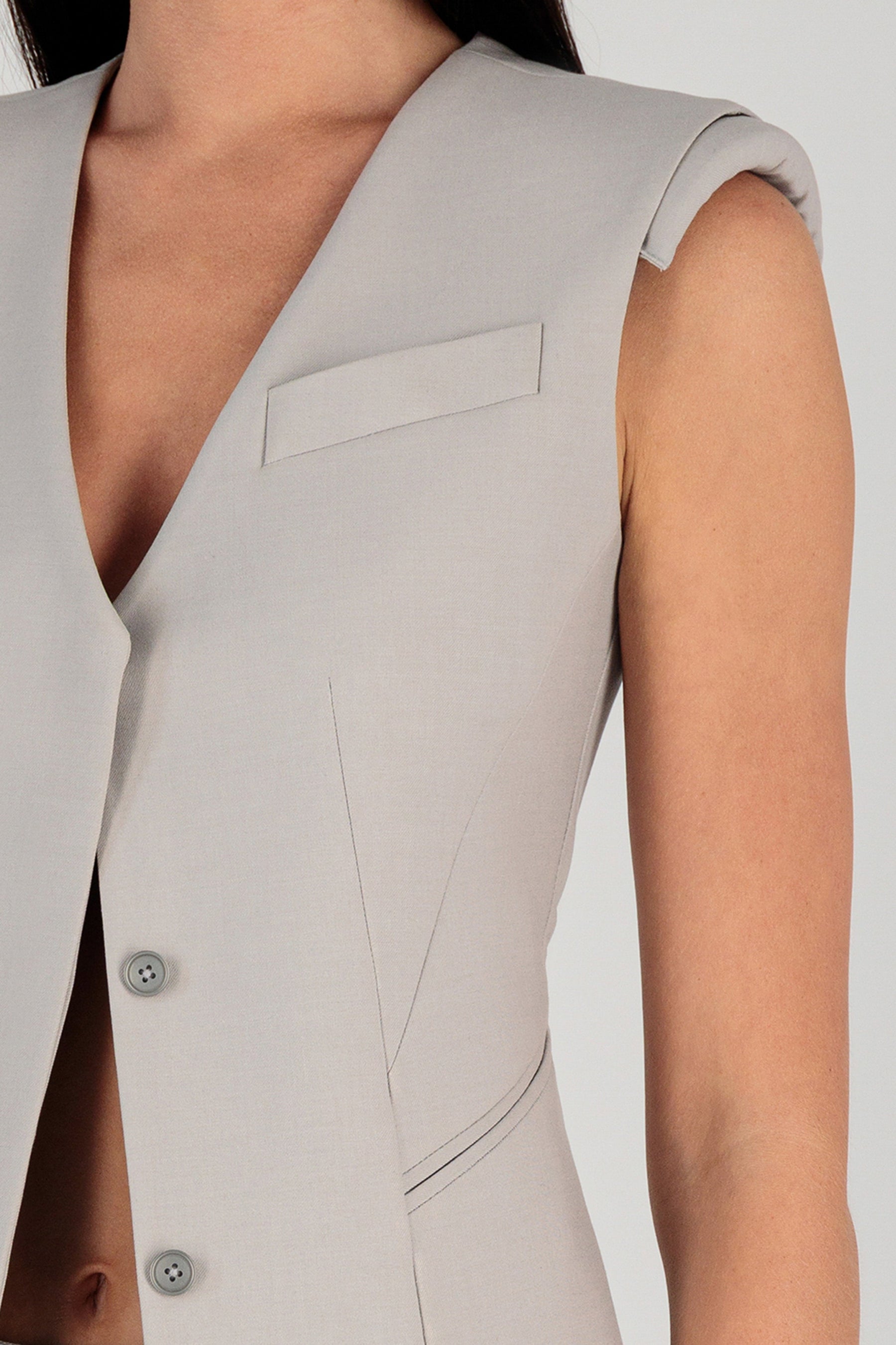 VEST W/ SHOULDER PADS
