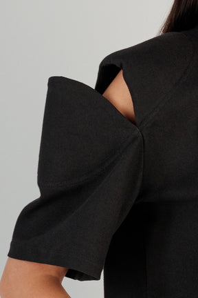 TWILL SHOULDER CUTOUT TEE
