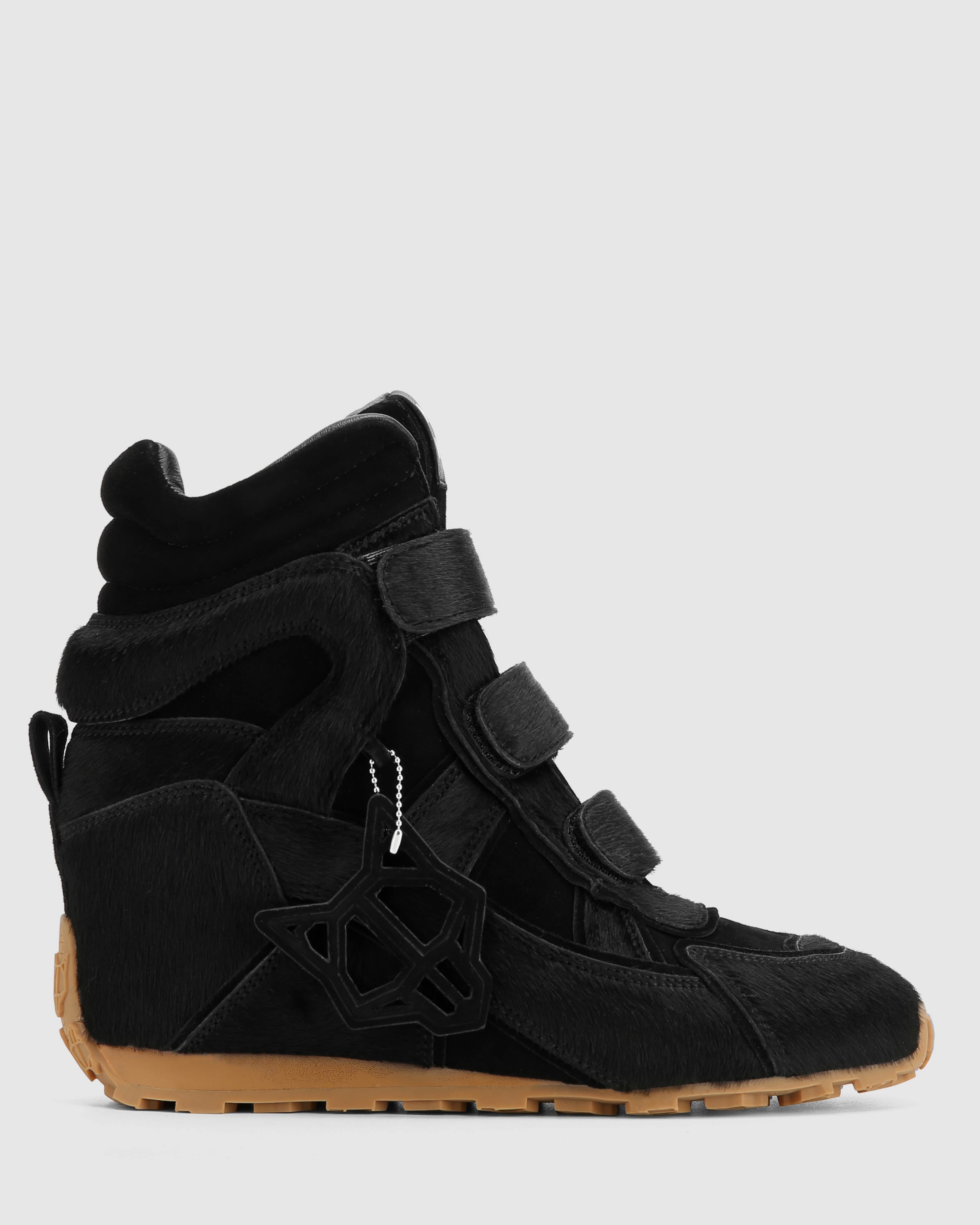 Element Black Pony