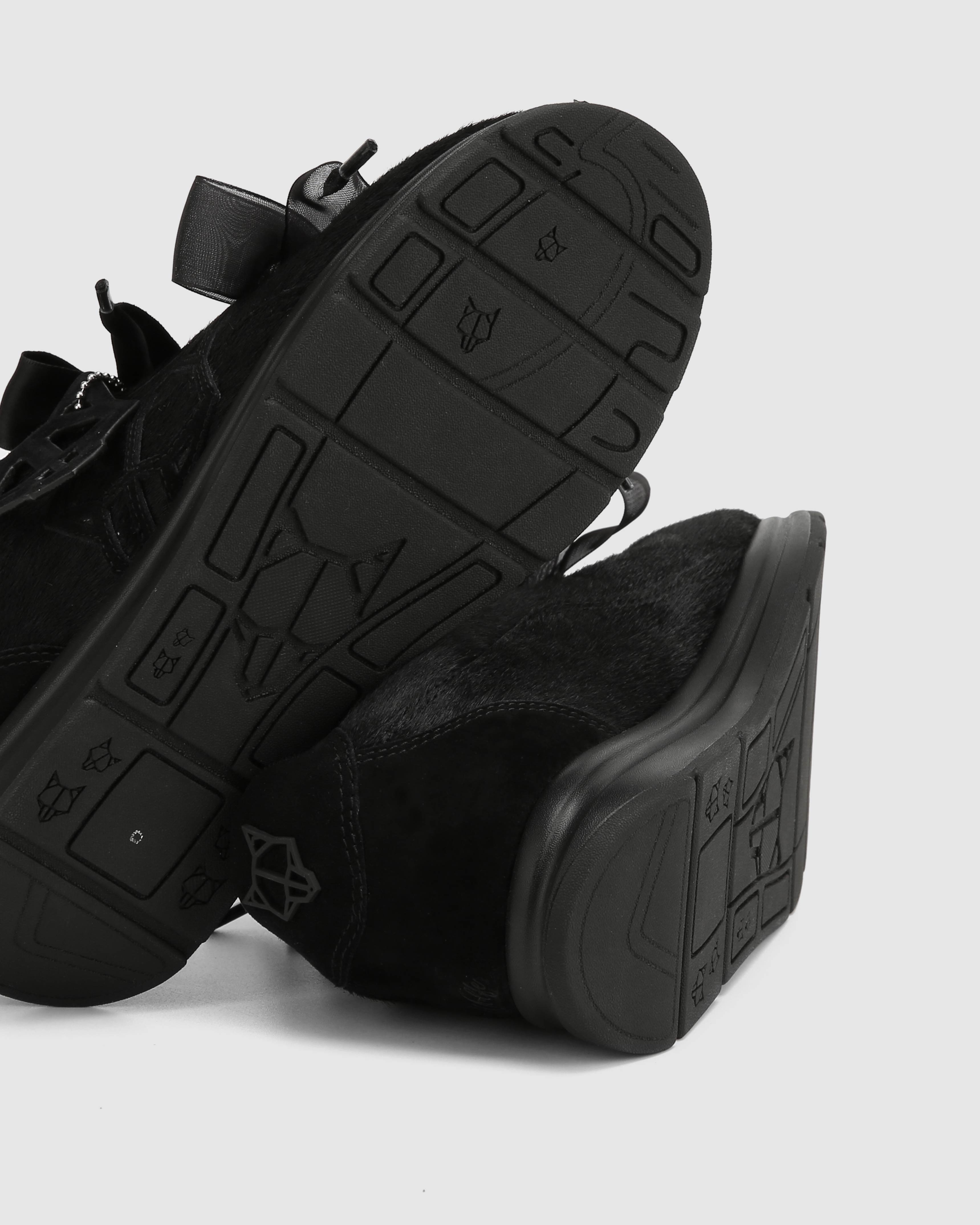 Expense Black Pony