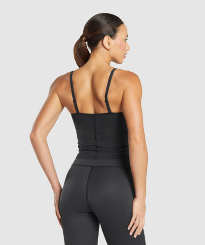 Gymshark Elevate Mesh Tank With Shelf - Black