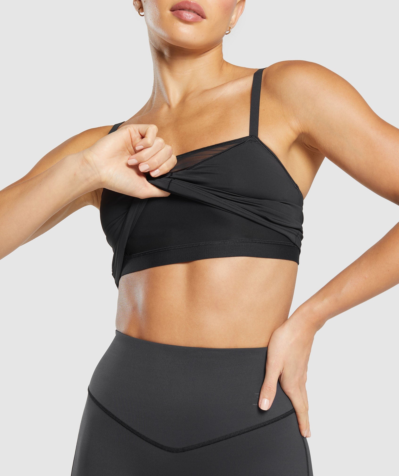 Gymshark Elevate Mesh Tank With Shelf - Black