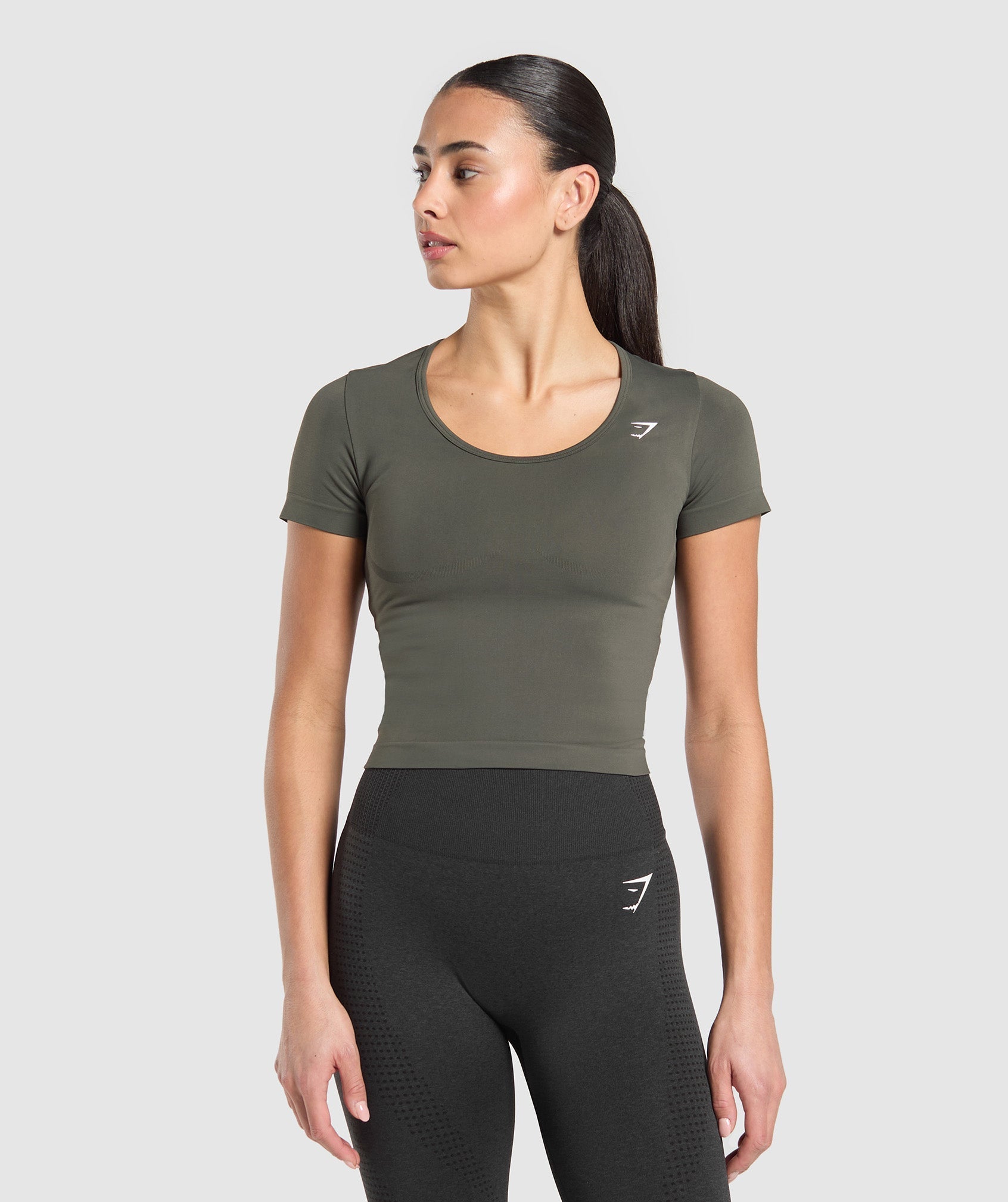Gymshark Everyday Seamless Tight Fit Crew Neck Tee - Strength Green