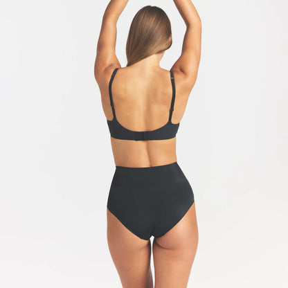 Smoothing Intimates Unlined Minimizer Bra — Part 1