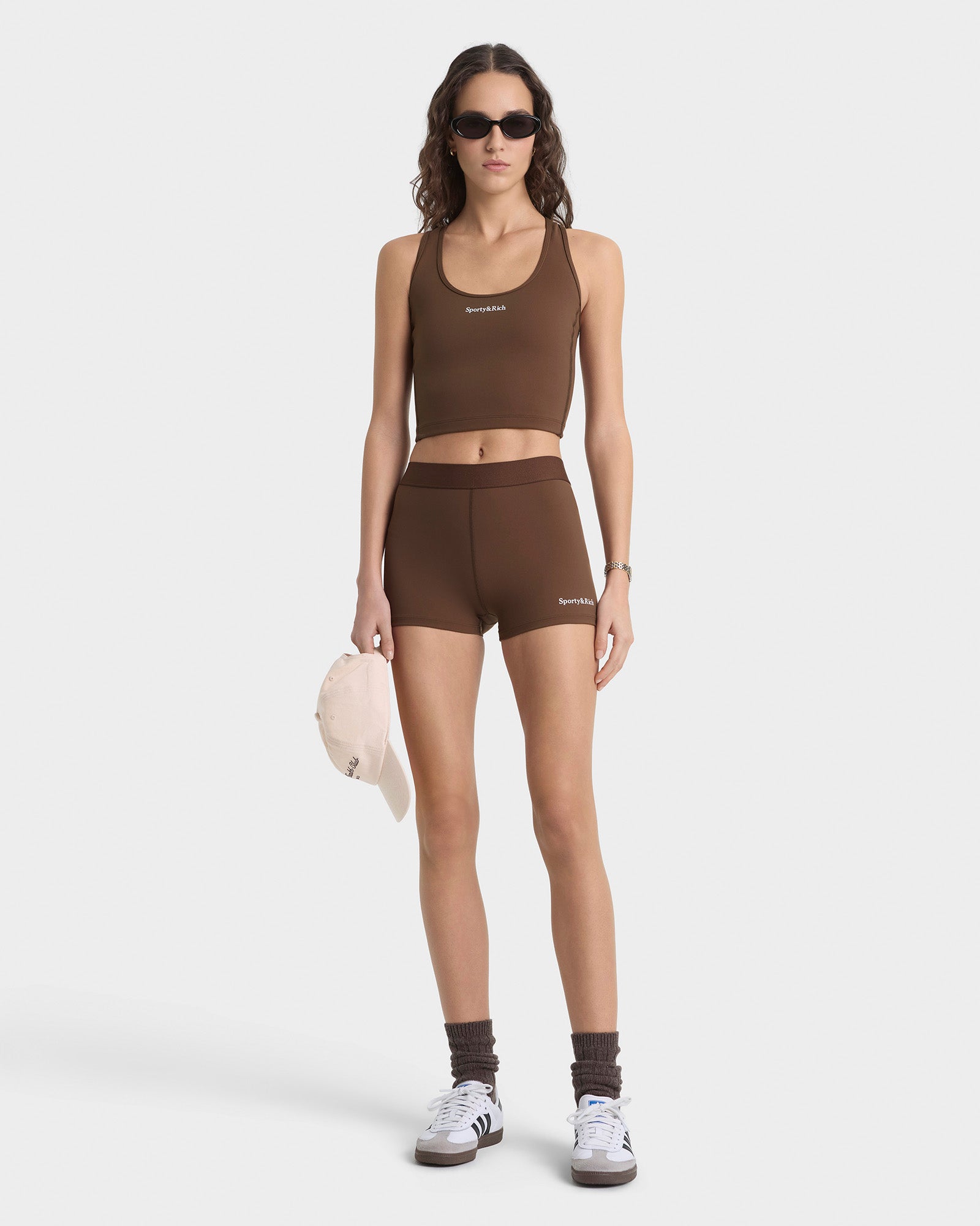 Serif Logo Active Short - Toffee/White