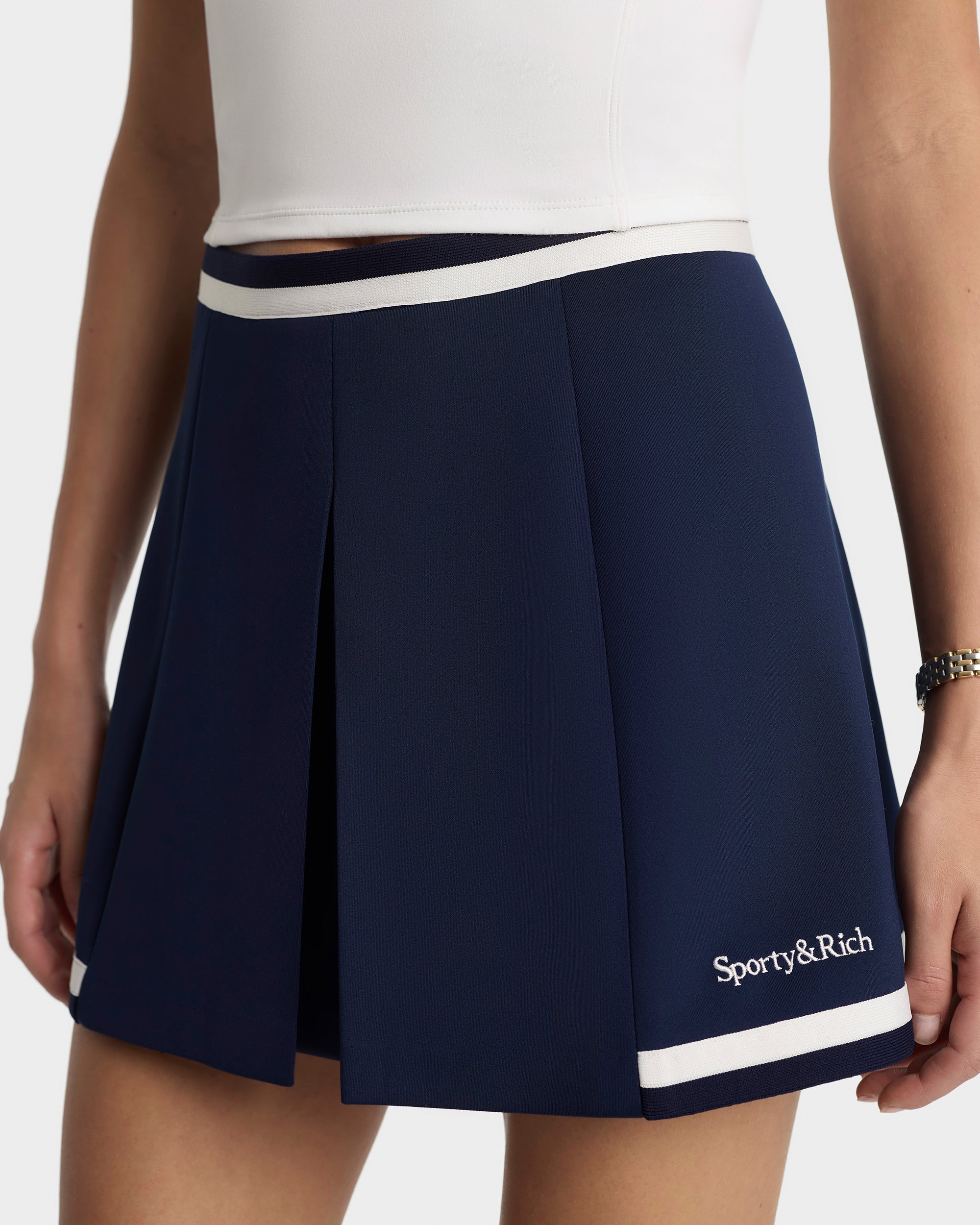 Serif Logo Mila Skirt - Navy/White