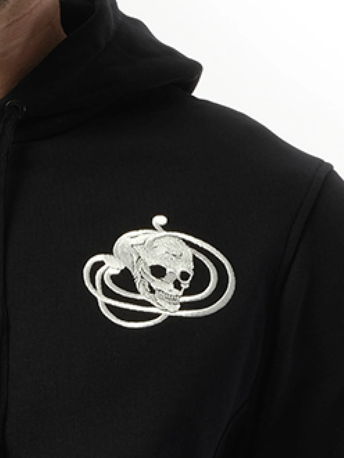 Emb Hoodie in Black