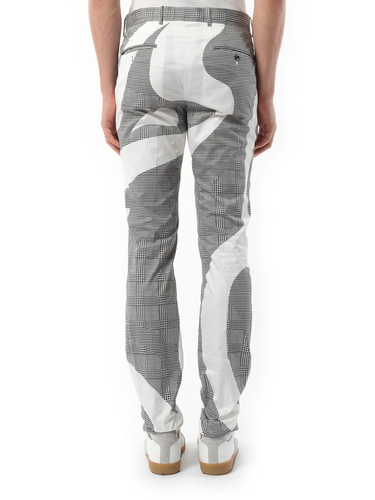 Pants in White/Black