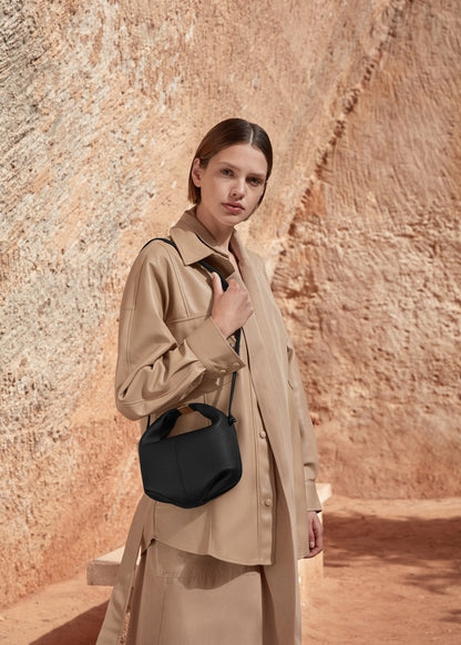 Béri - Textured Black