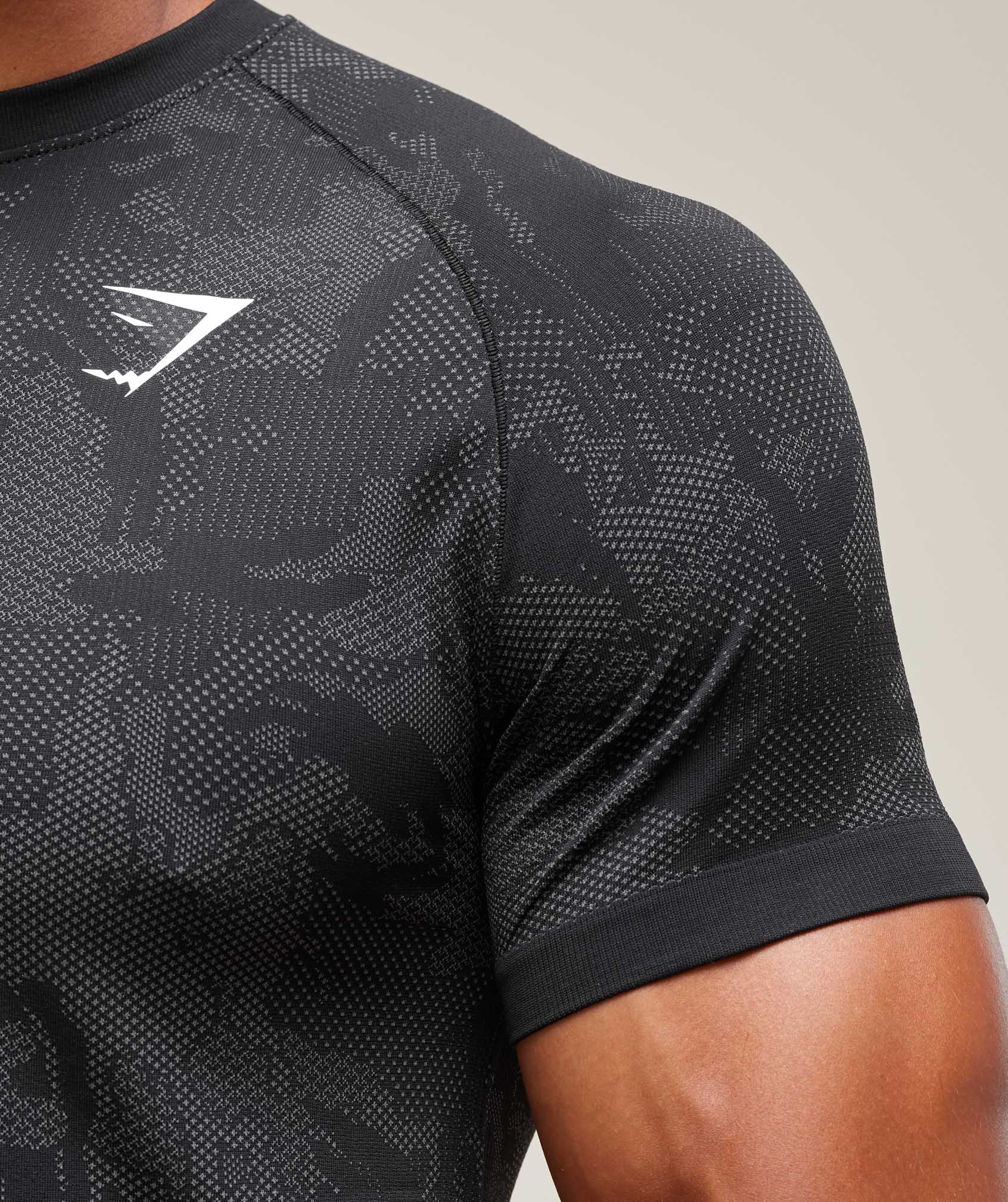 Gymshark Geo Seamless T-Shirt - Black/Charcoal Grey