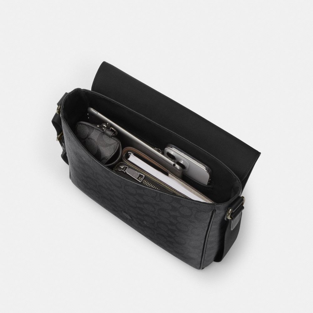 Houston Map Bag In Signature Leather