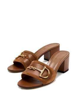 The V-Detail Flat Sandals – Black