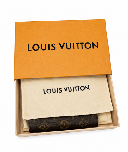 Louis Vuitton Men's Wallet Brown