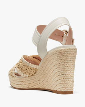 Della Wedge