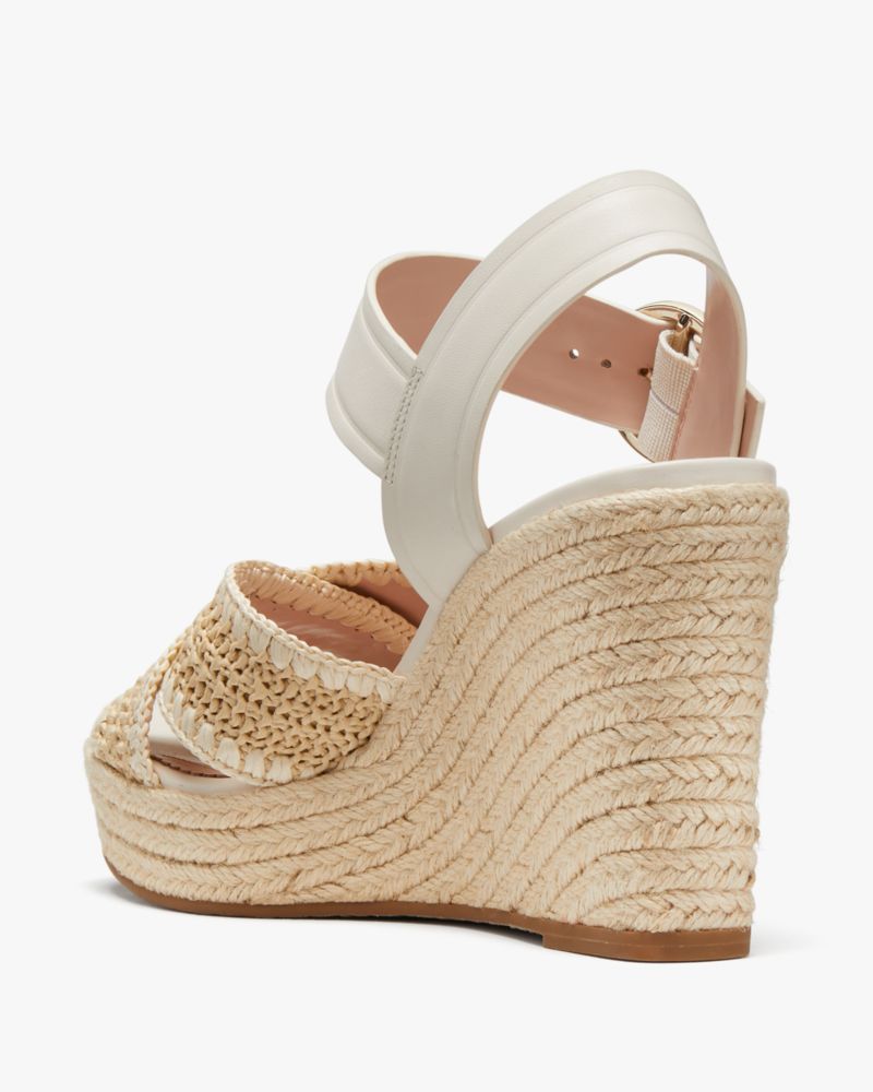 Della Wedge